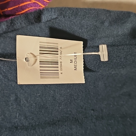 Black Panther Wakanda Forever T-Shirt Geometric Design Medium New - Picture 3 of 7